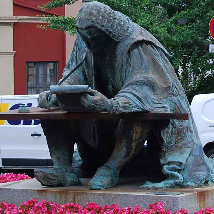 Monumento a Campomanes